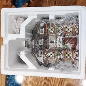 Heritage Village Collection Dickens' Village Series "Sir John Falstaff Inn 4th E